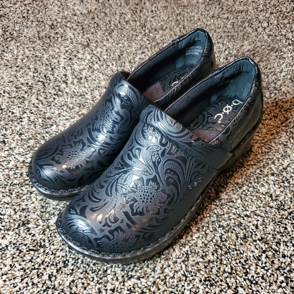 NWOT B.O.C. Peggy Clog Sz 7 womens